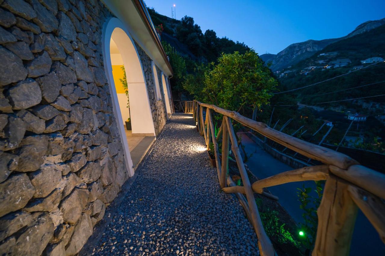 Tra Sole E Limoni Apartments Tramonti Eksteriør billede